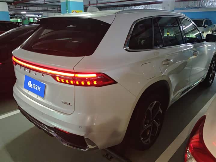 Фото 3 - Geely Monjaro