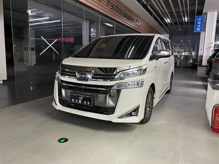 Фото 3 - Toyota Vellfire