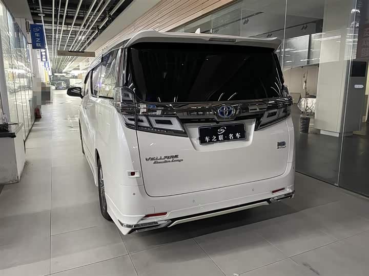 Фото 4 - Toyota Vellfire