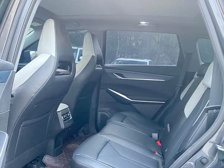 Фото 8 - Changan CS75 Plus