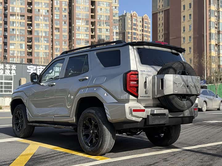 Фото 7 - Tank 400