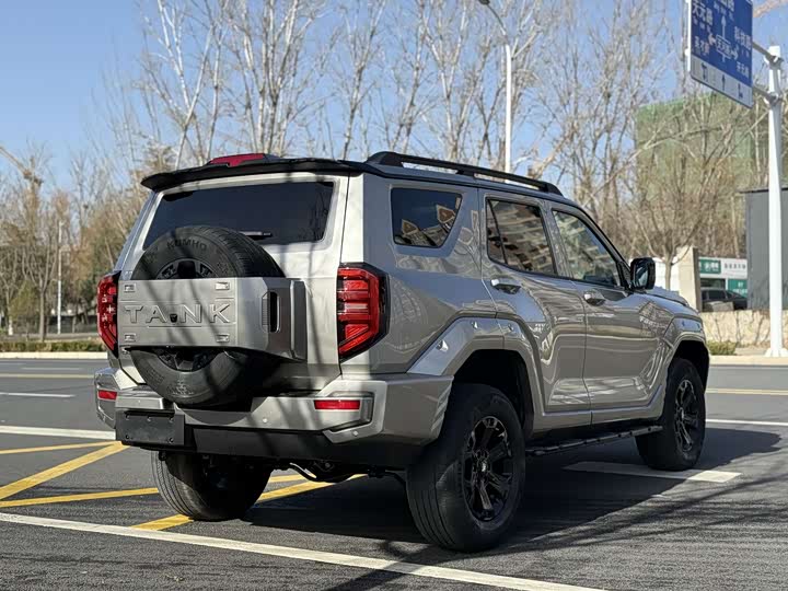 Фото 8 - Tank 400