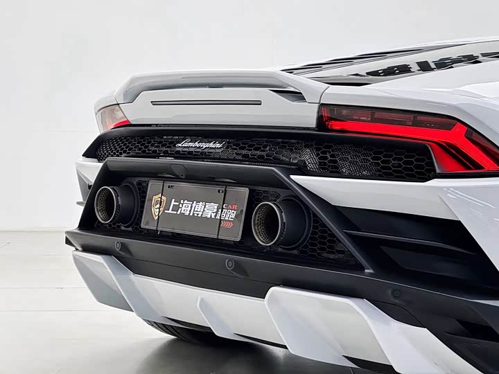 Фото 9 - Lamborghini Huracán