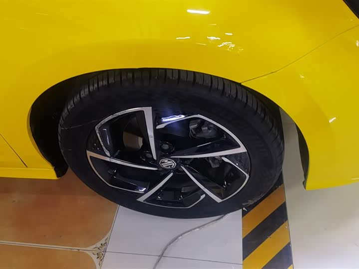 Фото 6 - MG Motor 5