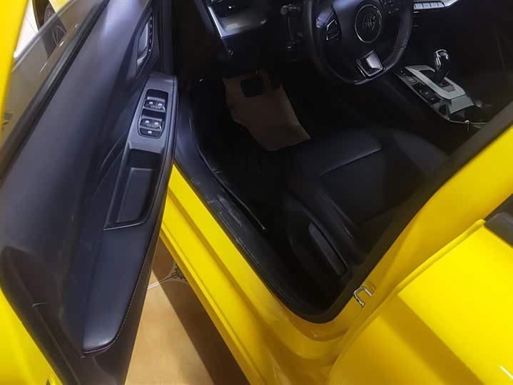 Фото 9 - MG Motor 5