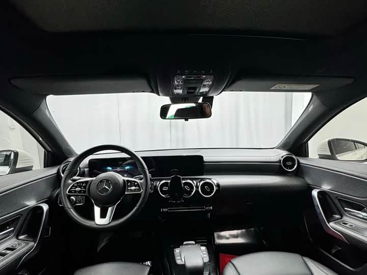 Фото 4 - Mercedes-Benz A-Class