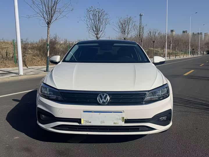 Фото 1 - Volkswagen Lamando L