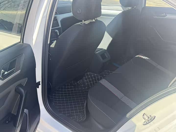 Фото 5 - Volkswagen Lamando L