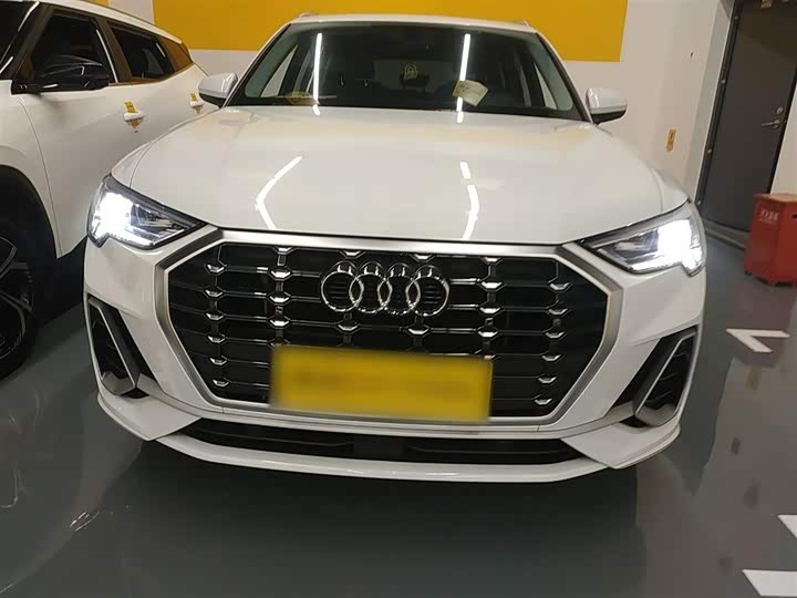 Фото 3 - Audi Q3