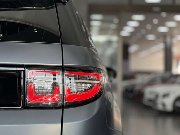 Фото 8 - Land Rover Discovery Sport