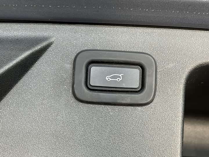 Фото 9 - Land Rover Discovery Sport