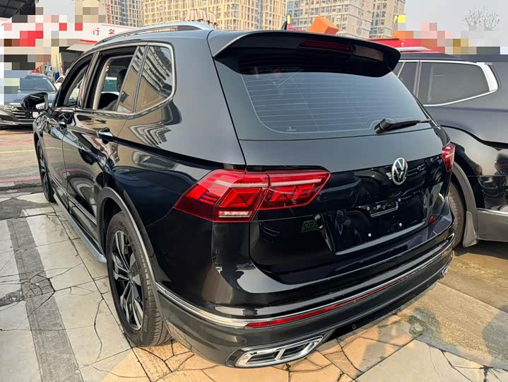 Фото 5 - Volkswagen Tiguan L Pro