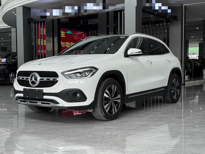 Фото 1 - Mercedes-Benz GLA-Class