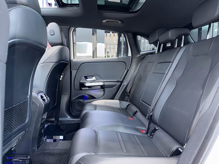 Фото 6 - Mercedes-Benz GLA-Class