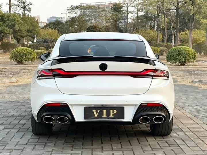 Фото 7 - MG Motor 7