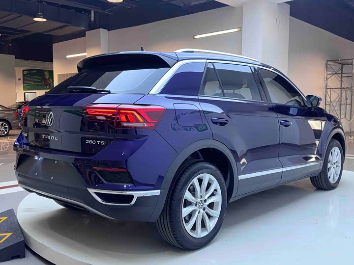 Фото 6 - Volkswagen T-Roc