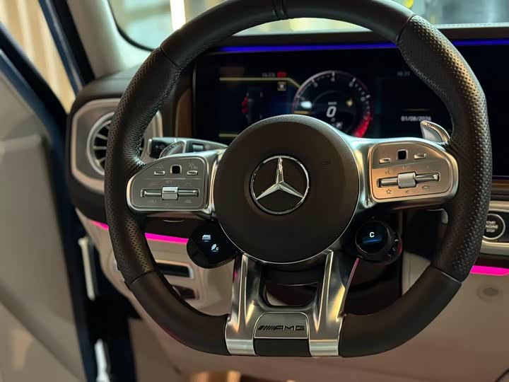 Фото 6 - Mercedes-Benz G-Class AMG