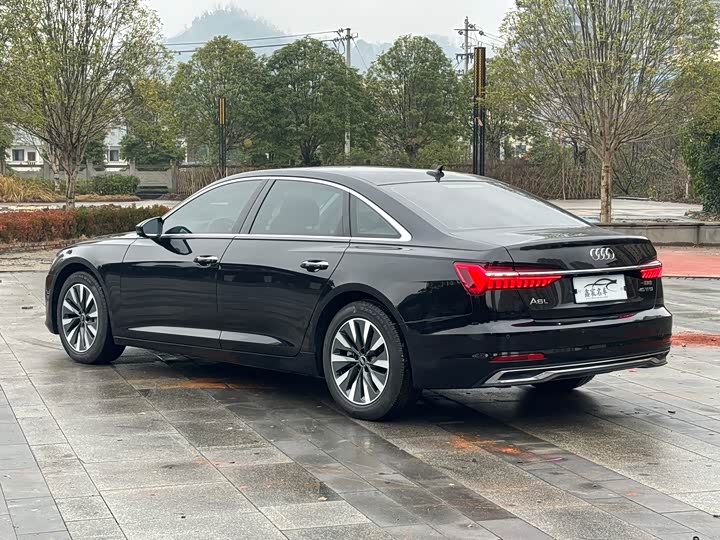 Фото 7 - Audi A6L