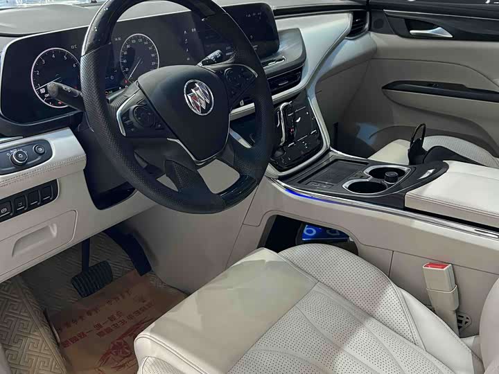 Фото 4 - Buick GL8 ES