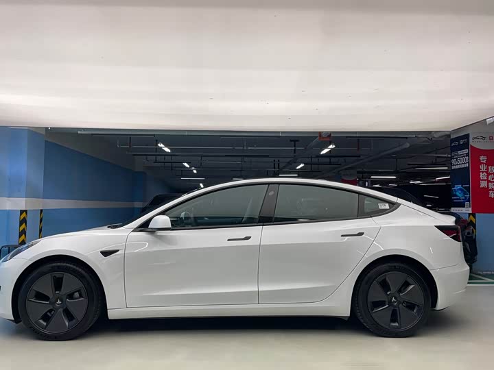 Фото 5 - Tesla Model 3