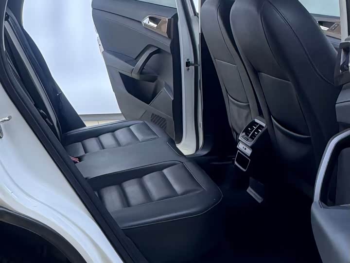 Фото 7 - Volkswagen Tharu