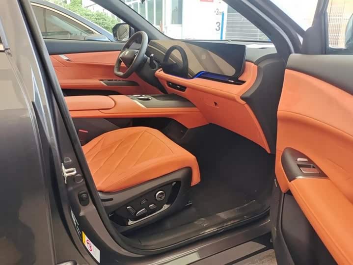 Фото 8 - Changan CS75 Plus