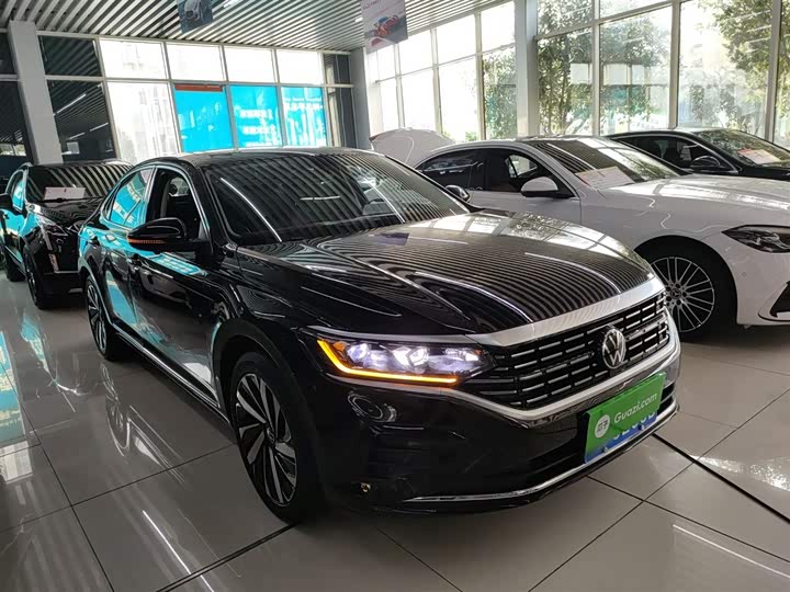 Фото 4 - Volkswagen Passat