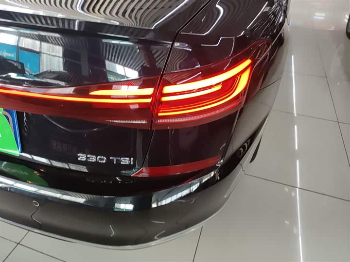 Фото 8 - Volkswagen Passat