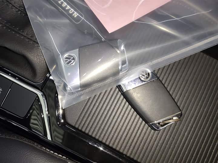 Фото 9 - Volkswagen Passat