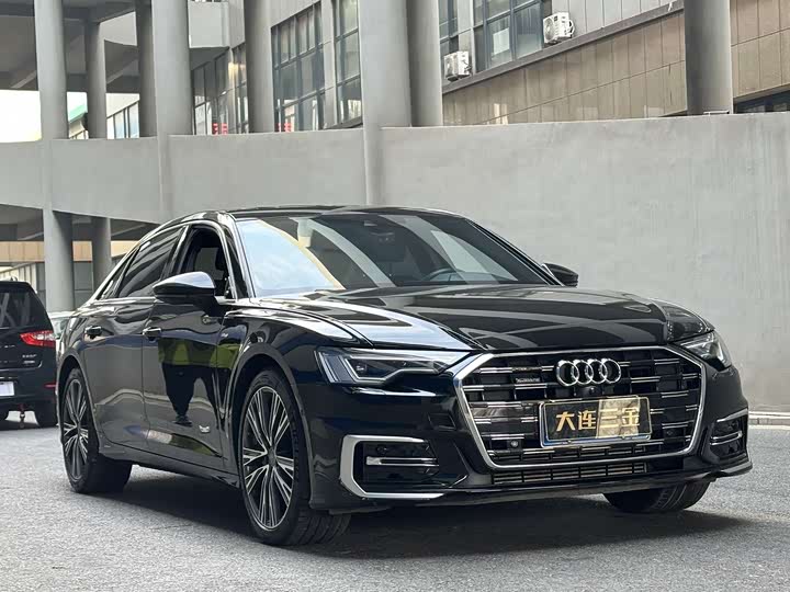 Фото 1 - Audi A6L