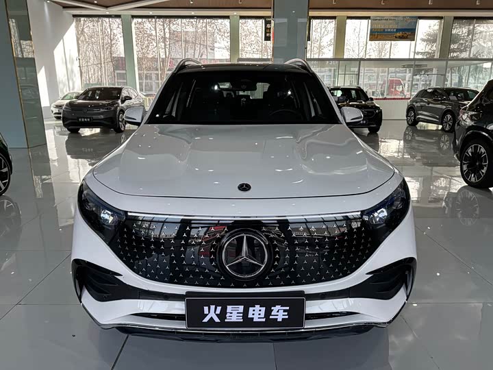 Фото 2 - Mercedes-Benz EQB