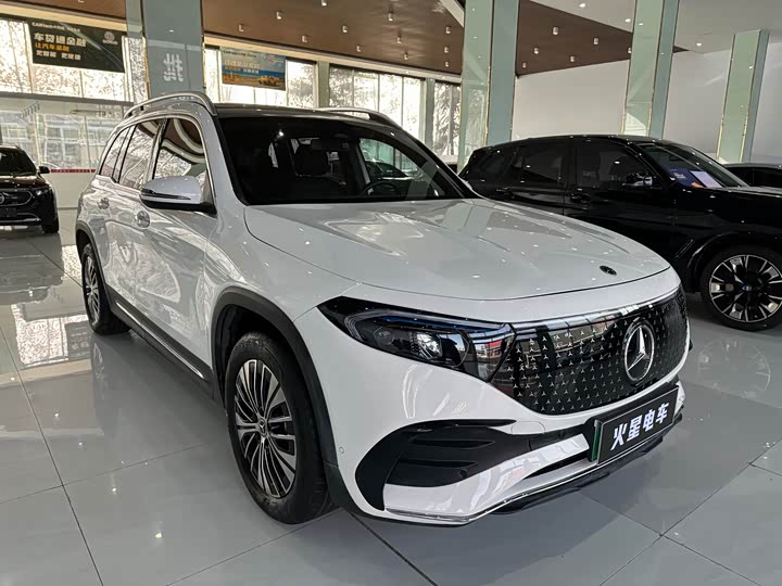 Фото 3 - Mercedes-Benz EQB