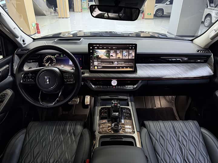 Фото 8 - Tank 500