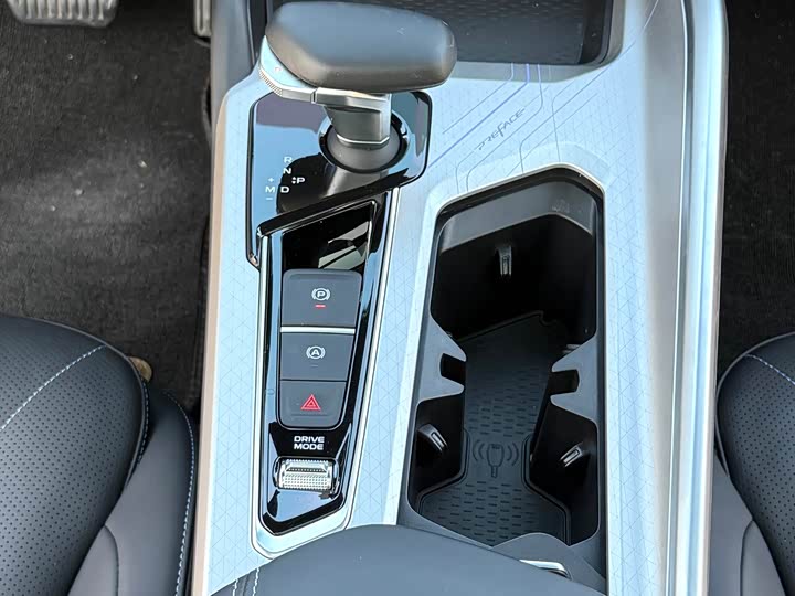 Фото 7 - Geely Preface