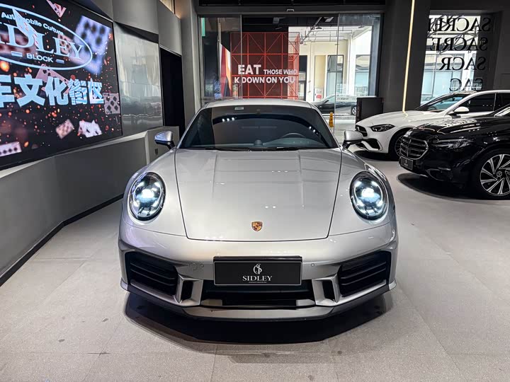 Фото 2 - Porsche 911