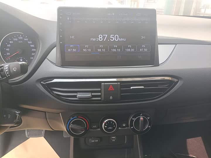 Фото 6 - Hyundai Celesta