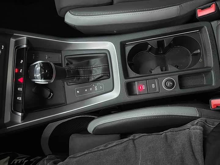 Фото 9 - Audi Q3