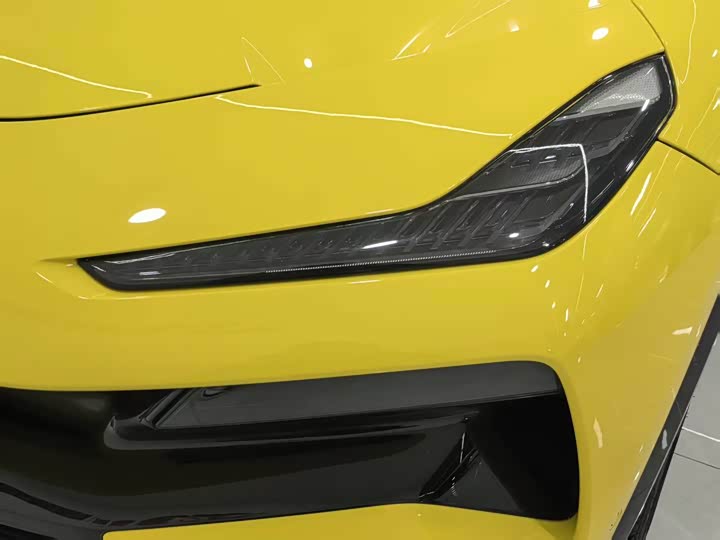 Фото 6 - Lotus Eletre