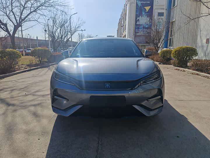 Фото 2 - BYD Song L