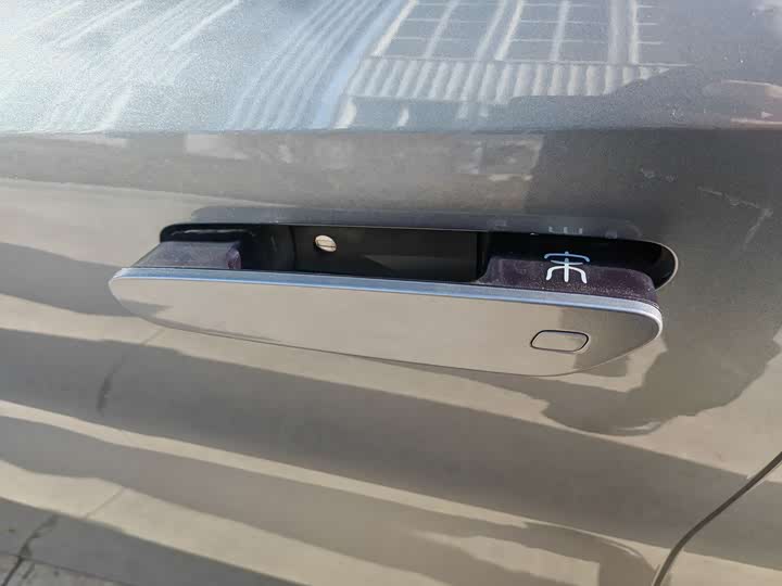 Фото 8 - BYD Song L