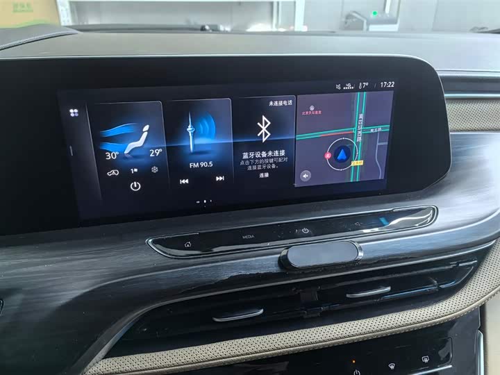 Фото 5 - Buick GL8 ES