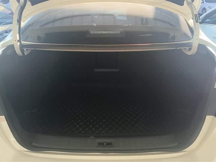 Фото 4 - Nissan Sylphy