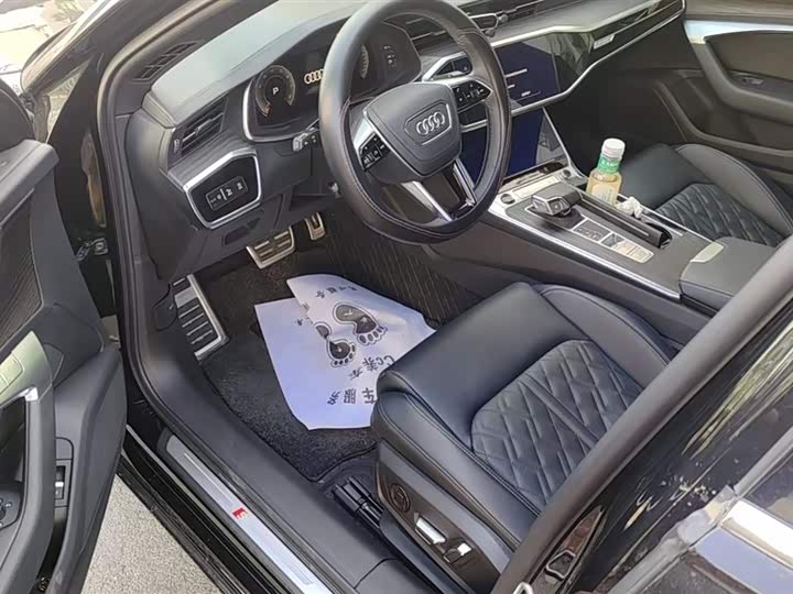 Фото 3 - Audi A6L