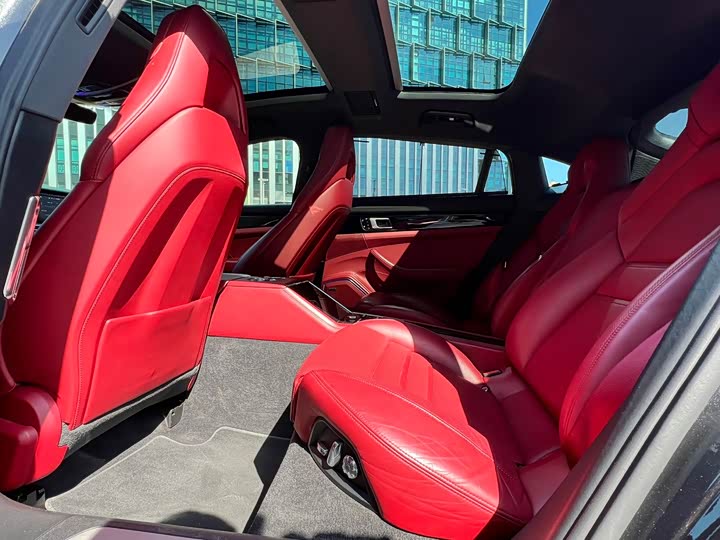 Фото 9 - Porsche Panamera