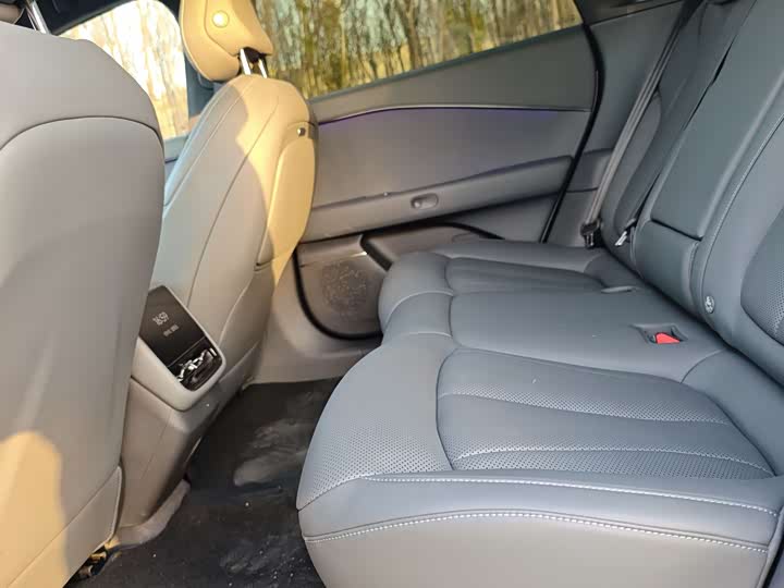 Фото 7 - XPeng F57