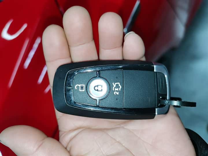 Фото 9 - Ford Focus