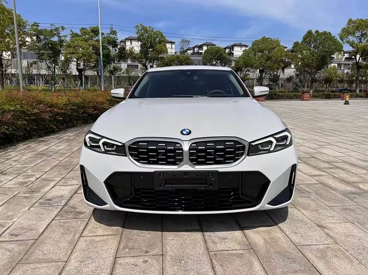 Фото 2 - BMW 3 Series