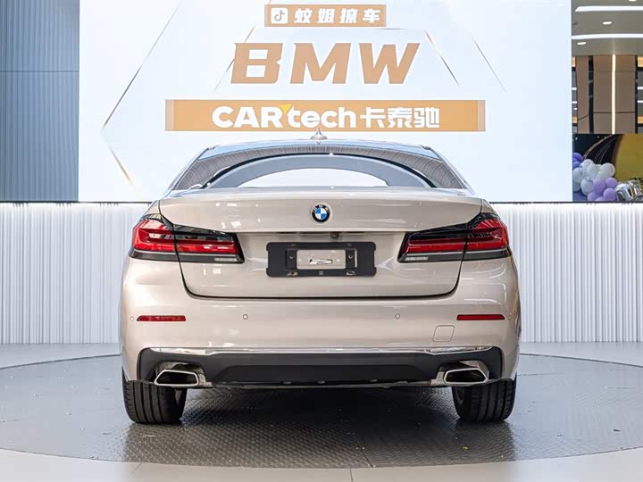 Фото 5 - BMW 5 Series