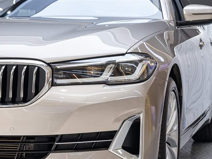 Фото 6 - BMW 5 Series