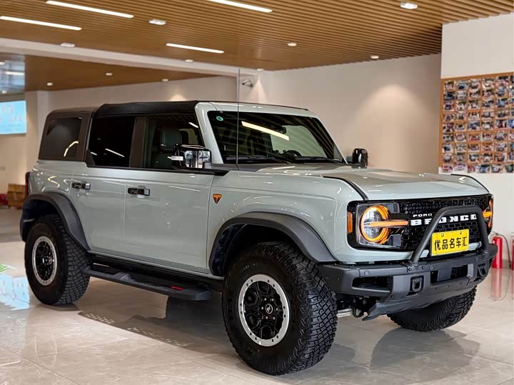 Фото 3 - Ford Bronco